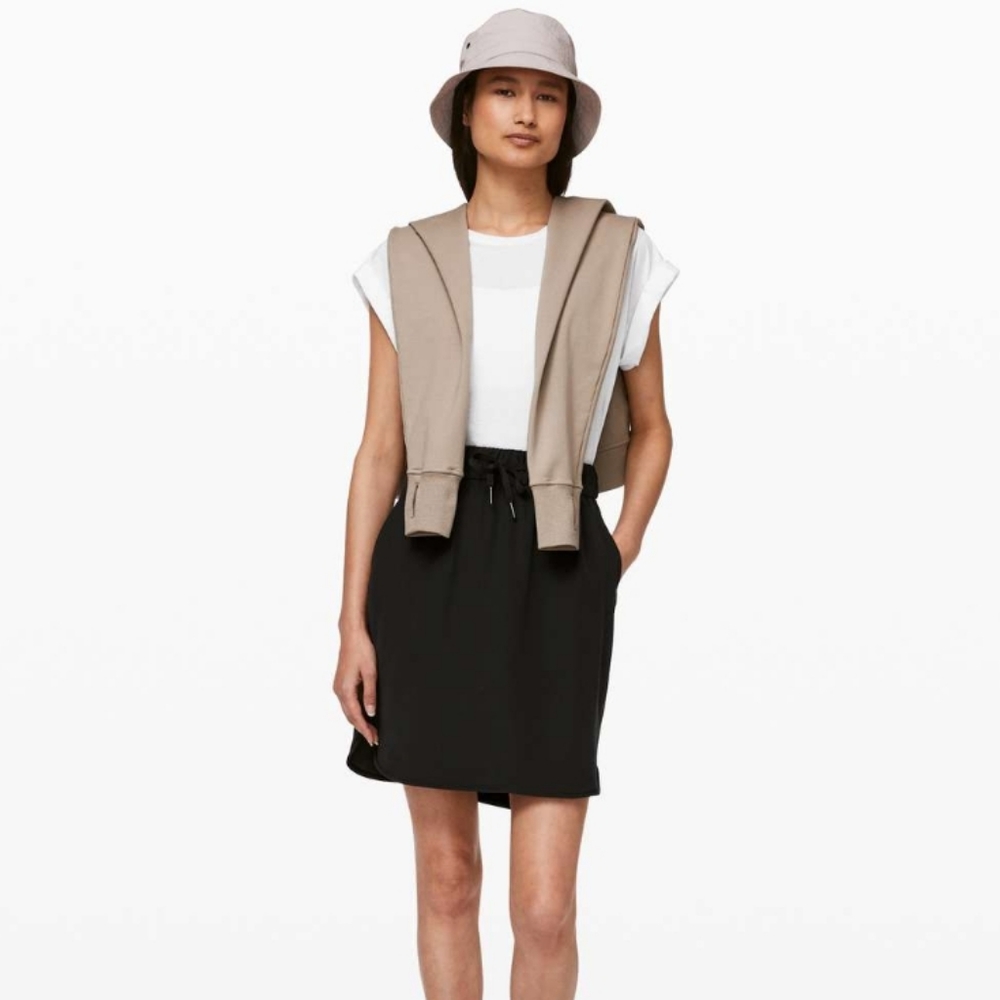 Lululemon on the fly skirt